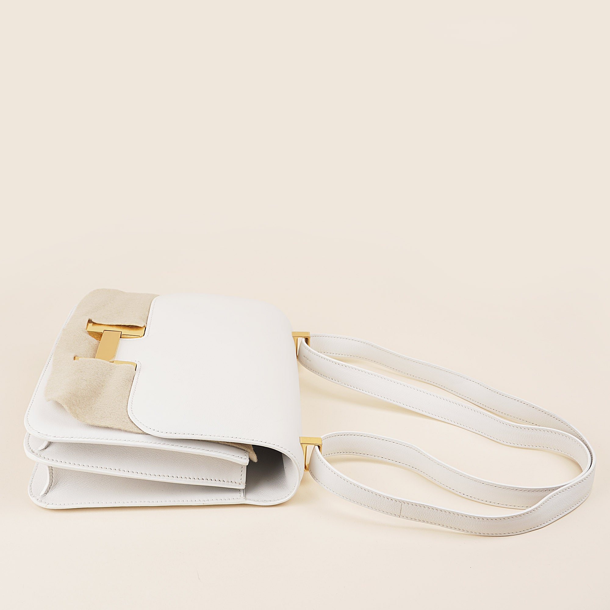 Constance 24 Shoulder Bag - HERMÈS - Affordable Luxury image
