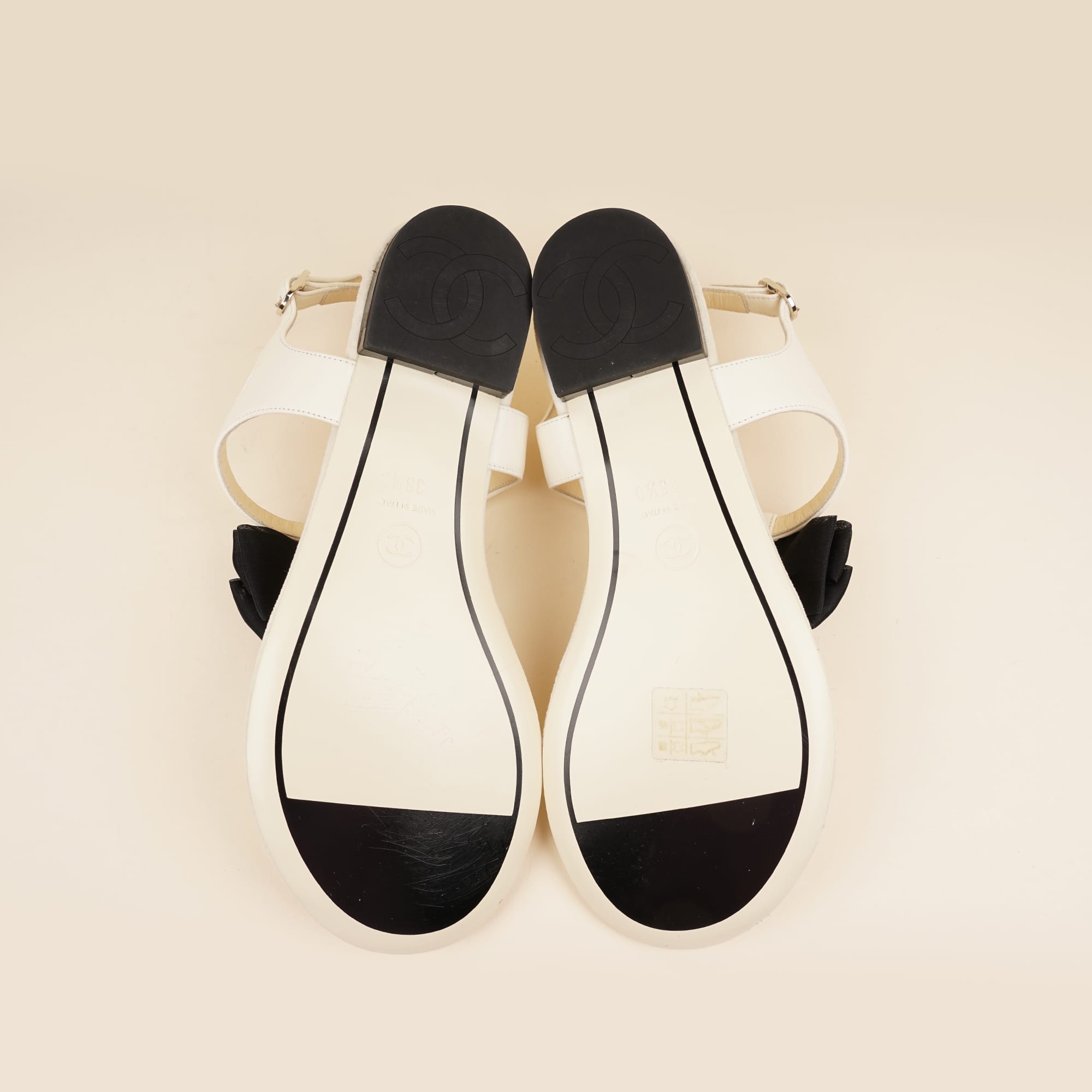 Flower Thong Sandals 38½ - CHANEL - Affordable Luxury image