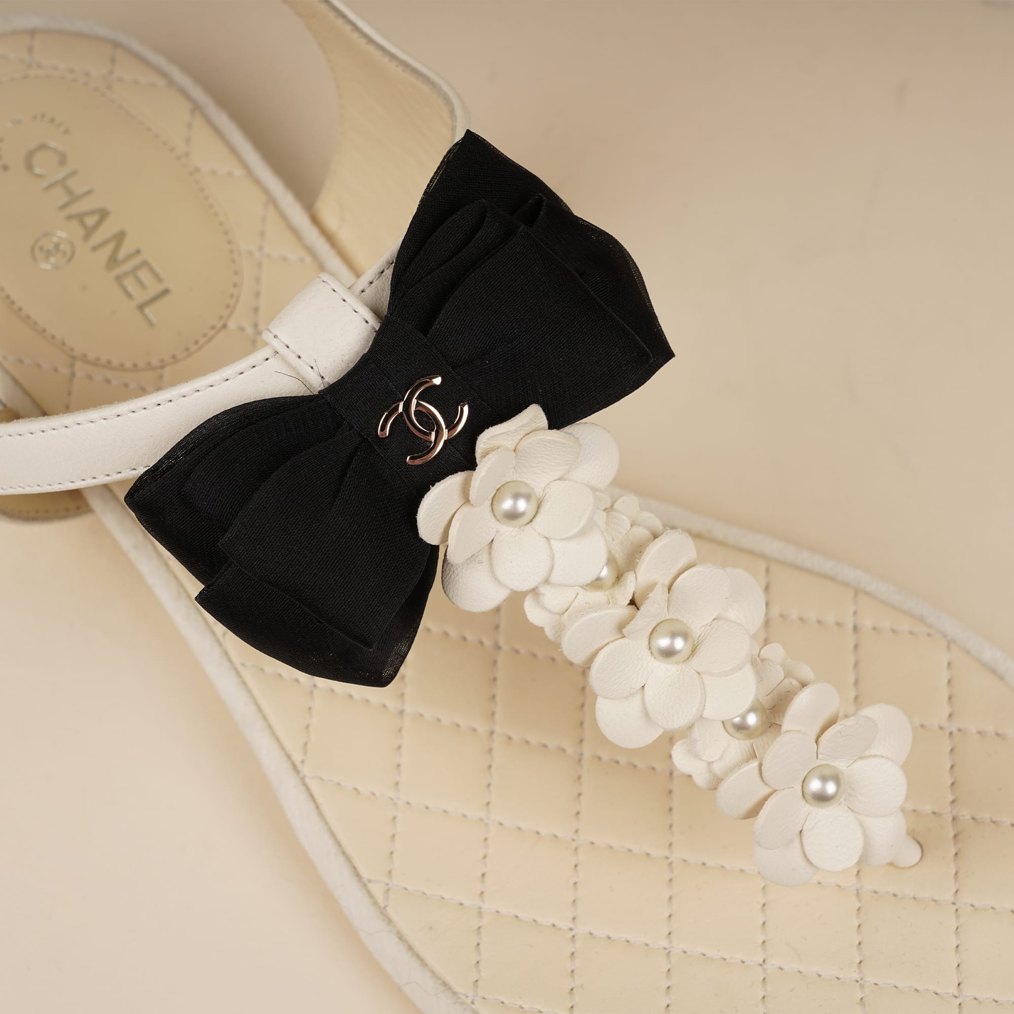 Flower Thong Sandals 38½ - CHANEL - Affordable Luxury image